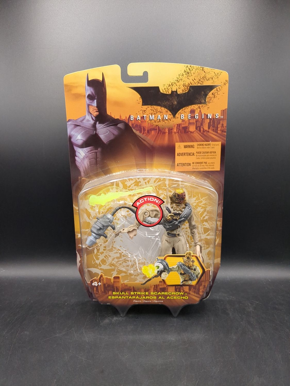 DC Batman begins skull strike scarecrow Figure