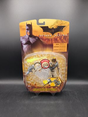 DC Batman begins skull strike scarecrow Figure