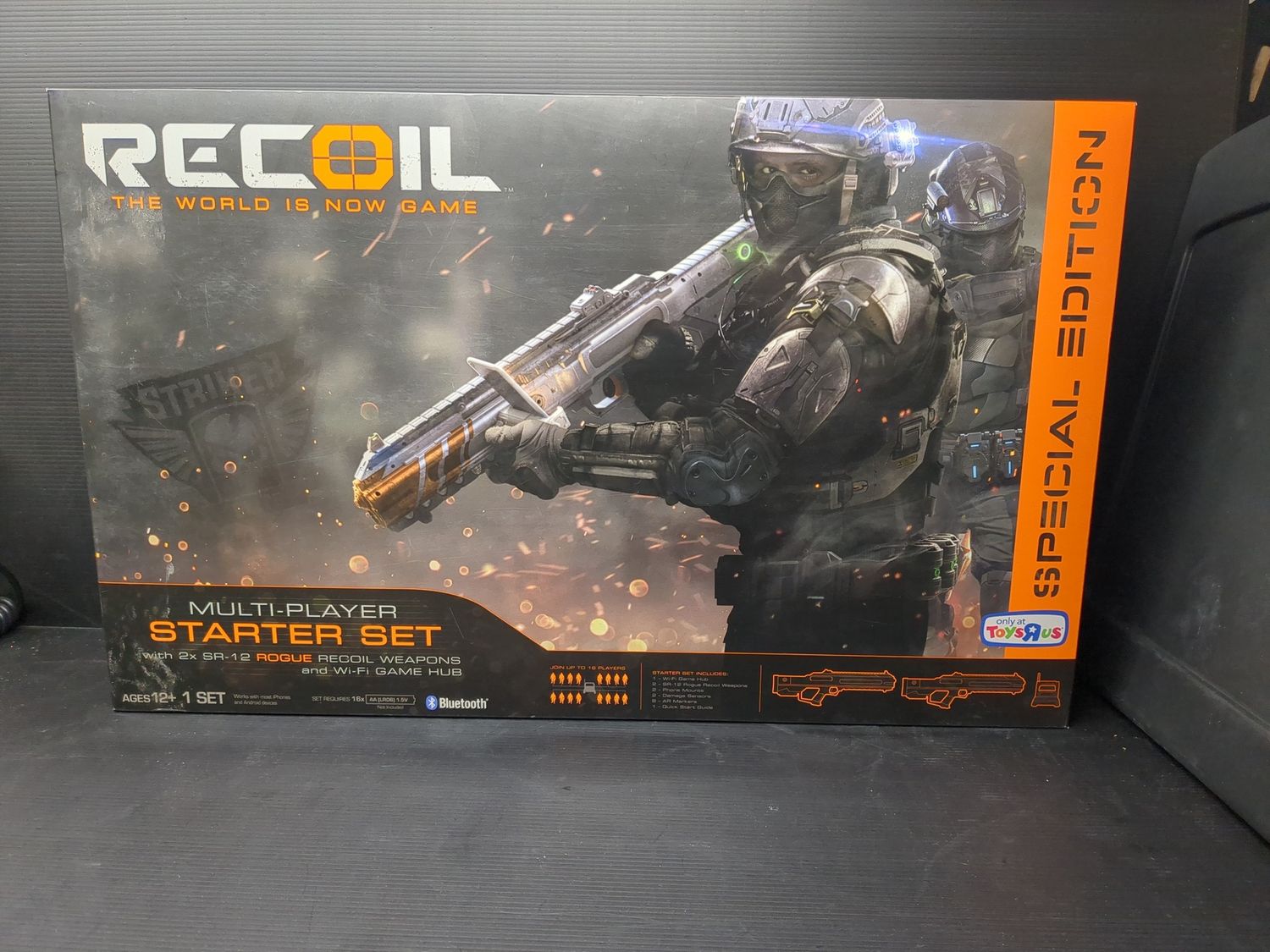 Recoil Multiplayer Starter Set Special Edition Game with 2 SR-12 Rogue Recoil Weapons and Wi-Fi Game Hub