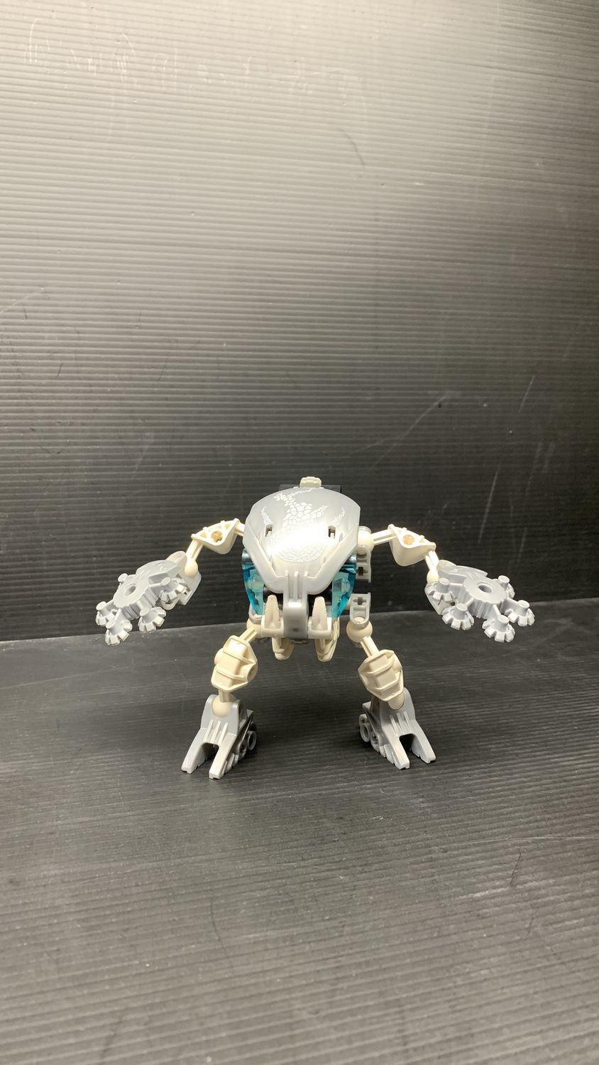 Lego 8575 Bionicle Kohrok-Kal 2003 (Used) 100% Complete