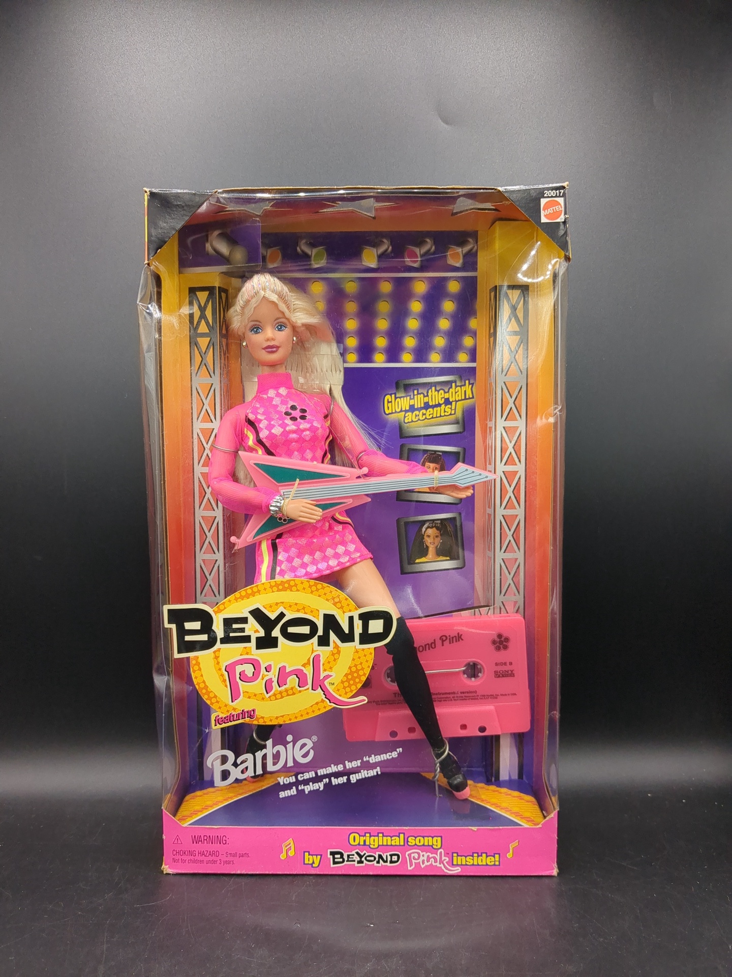 Mattel Barbie Beyond Pink Rockstar Barbie with Glow in the Dark Accents 1998