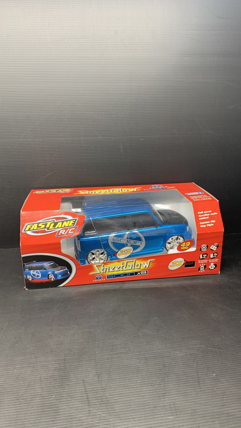 Fast Lane R/C Car Street Glow Toyota Scoin xB