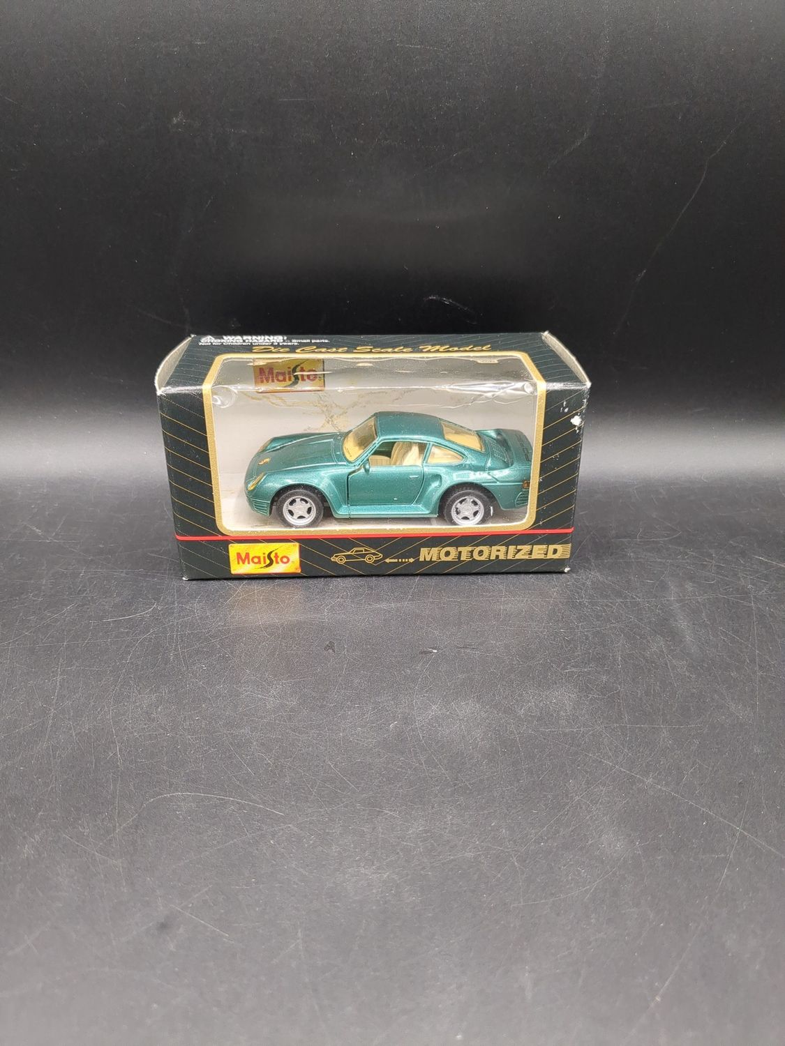Maisto Motorized Die Cast Car Scale Model 1:36 Porsche 959