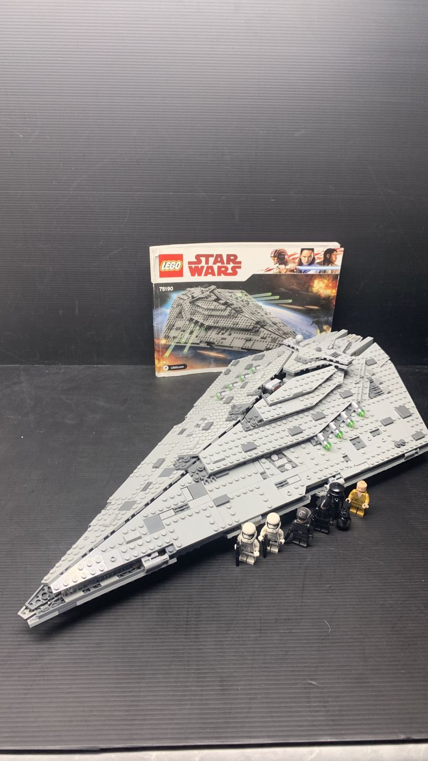 Lego 75190 Star Wars First Order Star Destroyer 2017 (used) 100% Complete