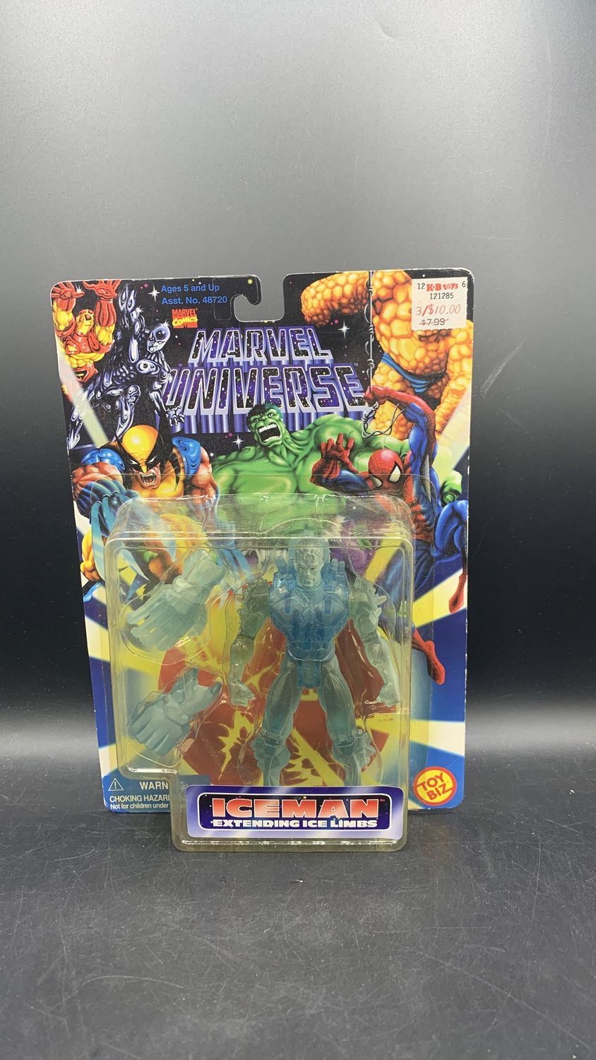 Toy Biz Marvel Universe Figure Iceman Extending Ice limbs 1996