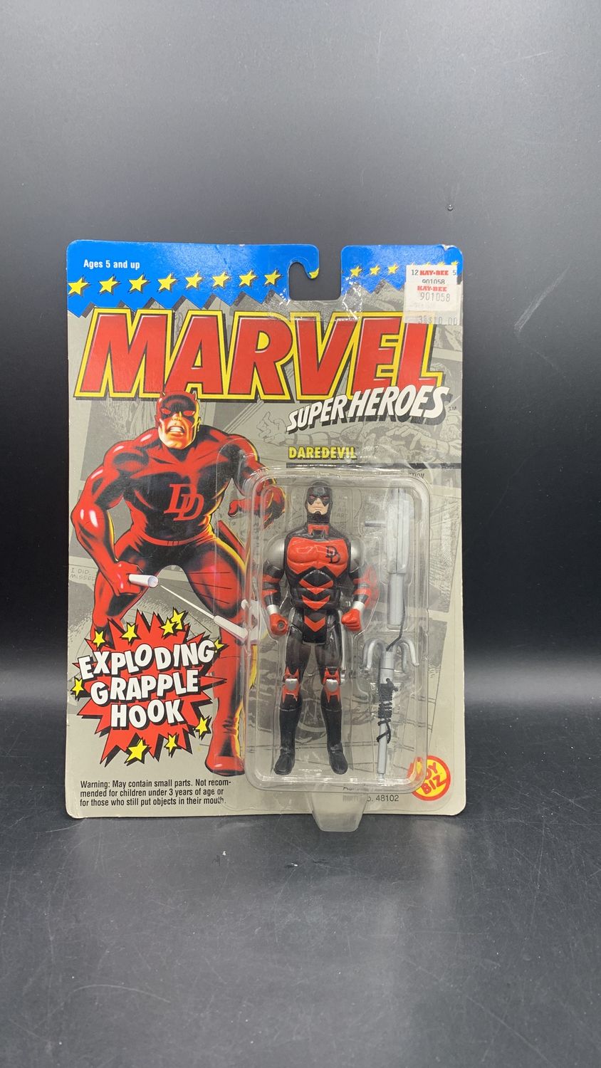 Toy Biz Marvel Superheroes Daredevil Exploding Grapple Hook Action Figure 1994