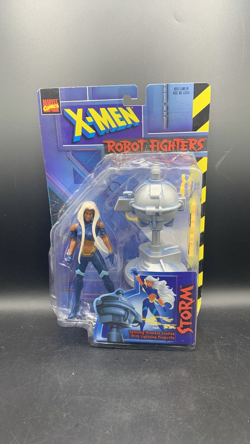 Toy Biz X-Men Robot Fighters Storm Action Figure 1997 Squashed Packaging