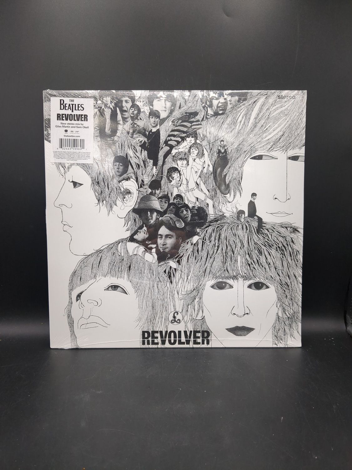 Vinyl Record &#39;Revolver&#39; The Beatles