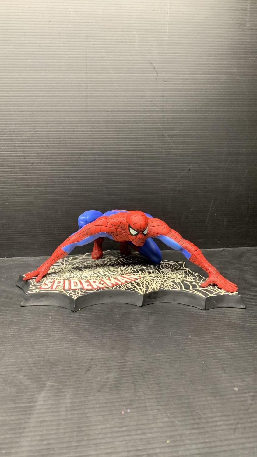 Neca Marvel Collectors Club Exclusive Spider-Man Statue Limited Edition (1,248/2,500) 2003