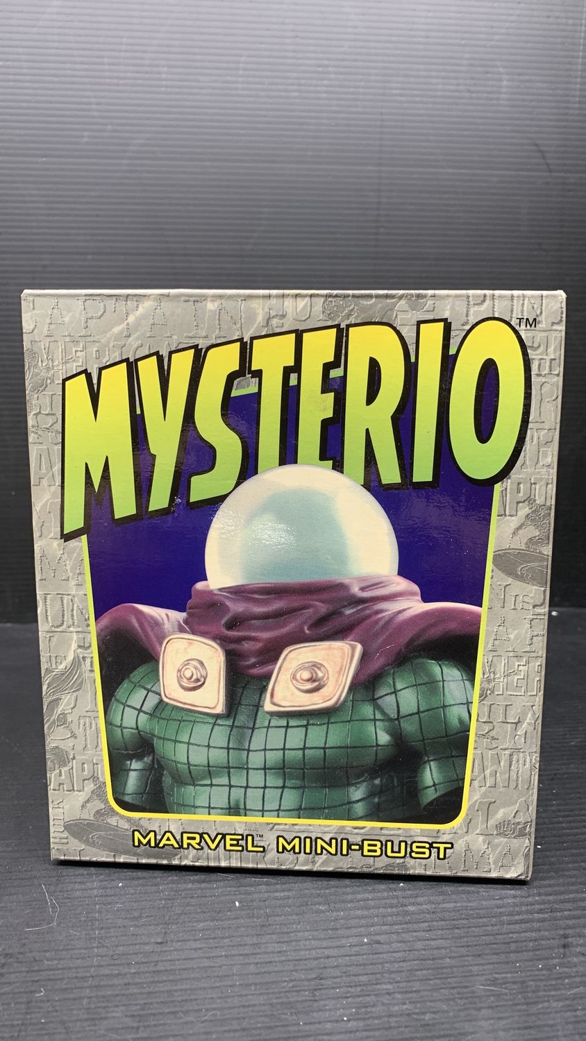Bowen Designs Marvel Mysterio Mini-Bust (used) 2002