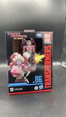 Hasbro Transformers Studio Series 86’ 16 Arcee Action Figure 2022