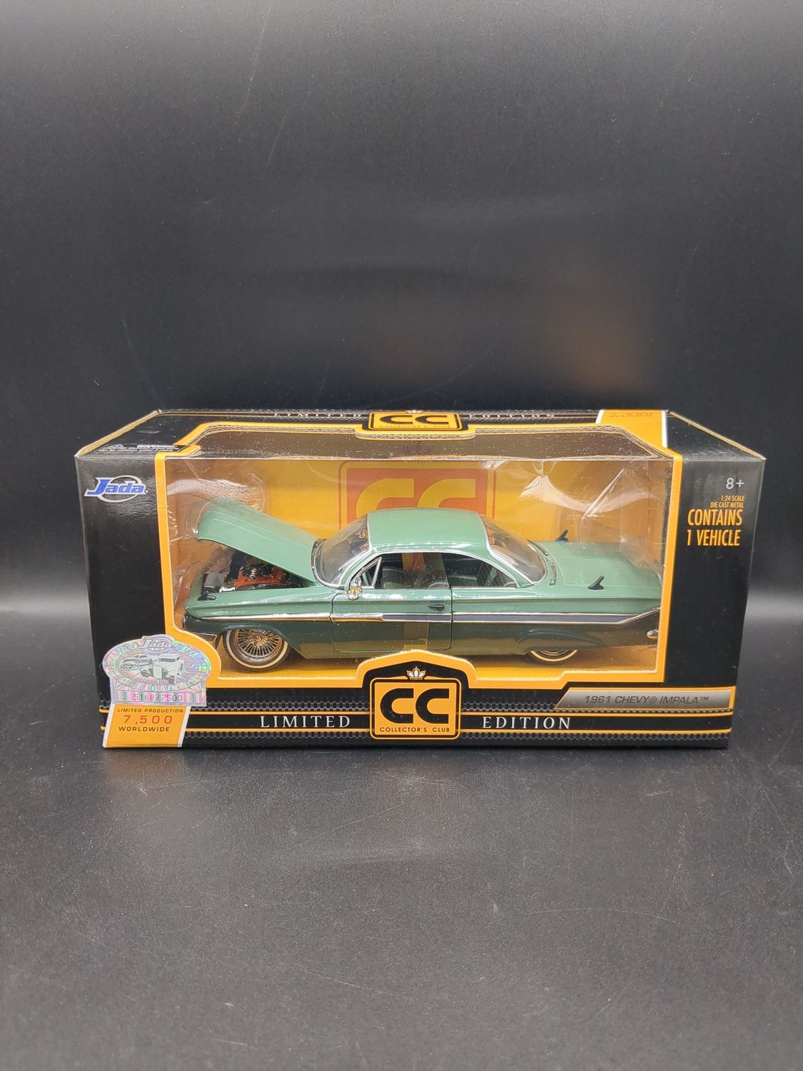 Jada Collector&#39;s Club Limited Edition 1961 Chevy Impala Car