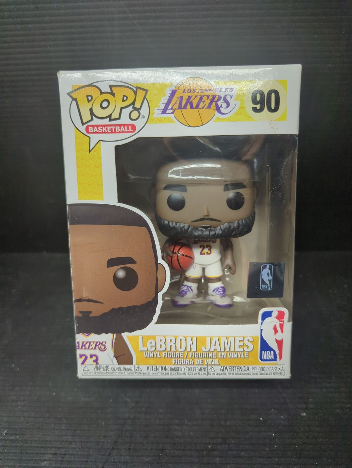 Funko Pop! 90 Basketball Los Angeles Lakers LeBron James