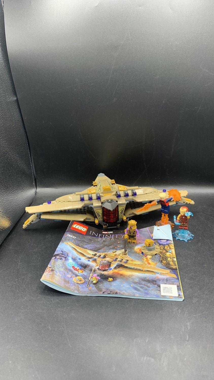 Lego 76237 Marvel Infinity Saga Sanctuary II: Endgame Battle 2021 (used) 100% Complete