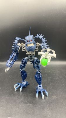 Lego 8902 Bionicle Vezok 2006 (used) 100% Complete