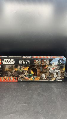 Lego 66555 Star Wars Super Pack 2 in 1 Rebel Trooper and Imperial Trooper Pack 2017
