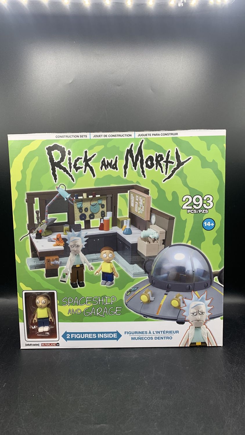 McFarlane Toys Rick And Morty Spaceship and Garage 2016