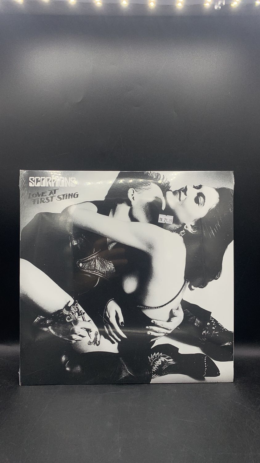 Vinyl Record Scorpions Love at First Sting