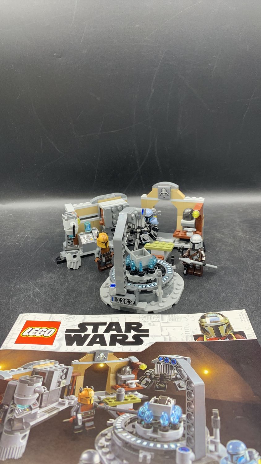 Lego 75319 Star Wars The Armorer’s Mandalorian Forge 2021 (used) Complete