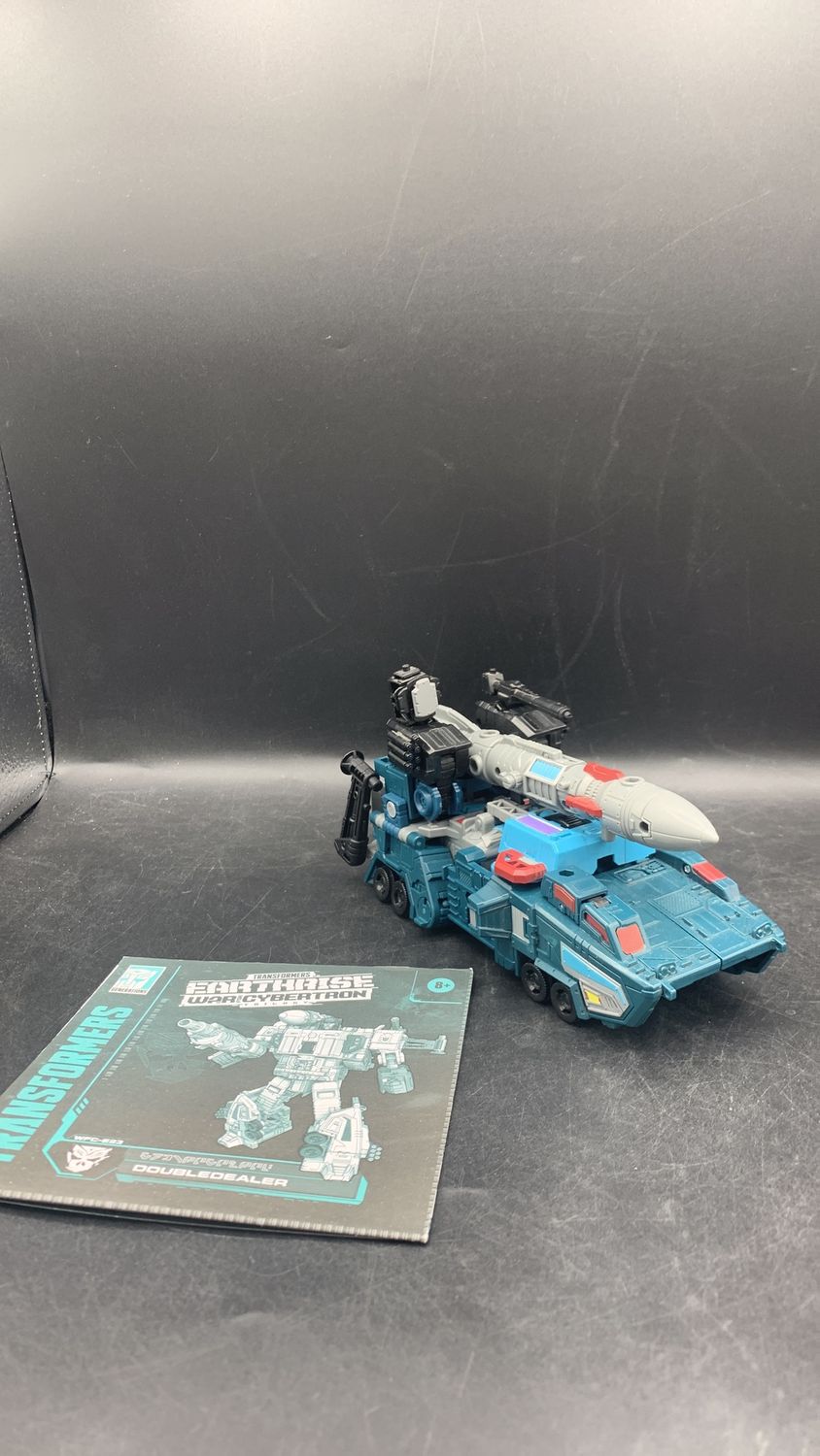 Hasbro Transformers War For Cybertron Earthrise Doubledealer Action Figure 2020 (used)
