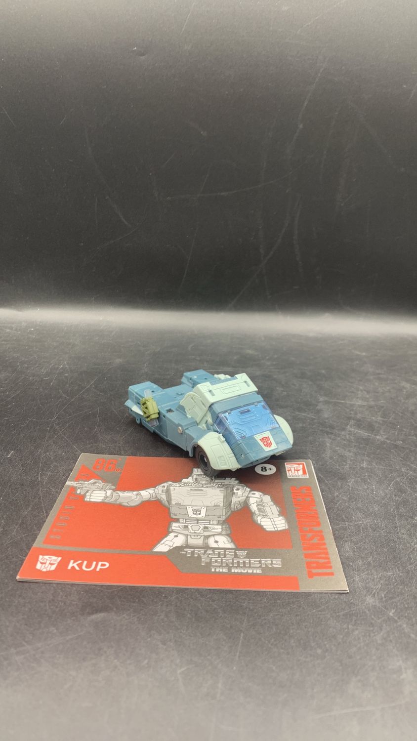 Hasbro Transformers Studio Series 86 02 Kup Action Figure 2021 (used)