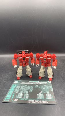 Hasbro Transformers War For Cybertron Galactic Odyssey Collection Biosfera Autobot Clones Action Figures 2020 (used)