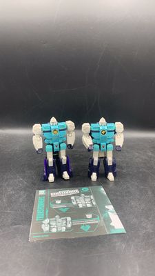 Hasbro Transformers War for Cybertron Earthrise Wingspan and Decepticon Pounce Action Figures 2020 (used)