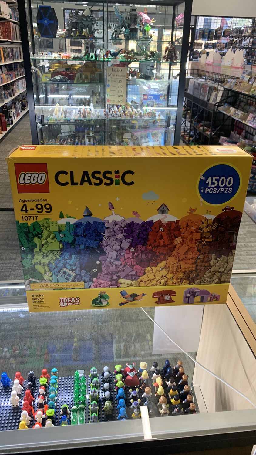 Lego 10717 Classic Bricks Bricks Bricks 2018 (Damaged Box)