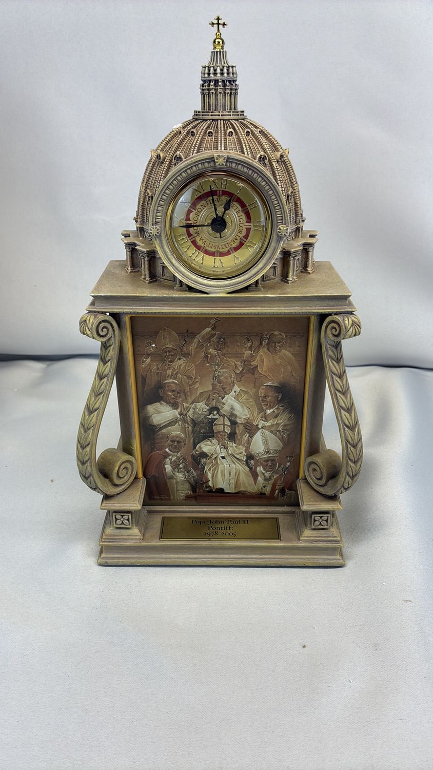 Vintage The Pope John Paul II Collector Clock  Danbury Mint, Original Box