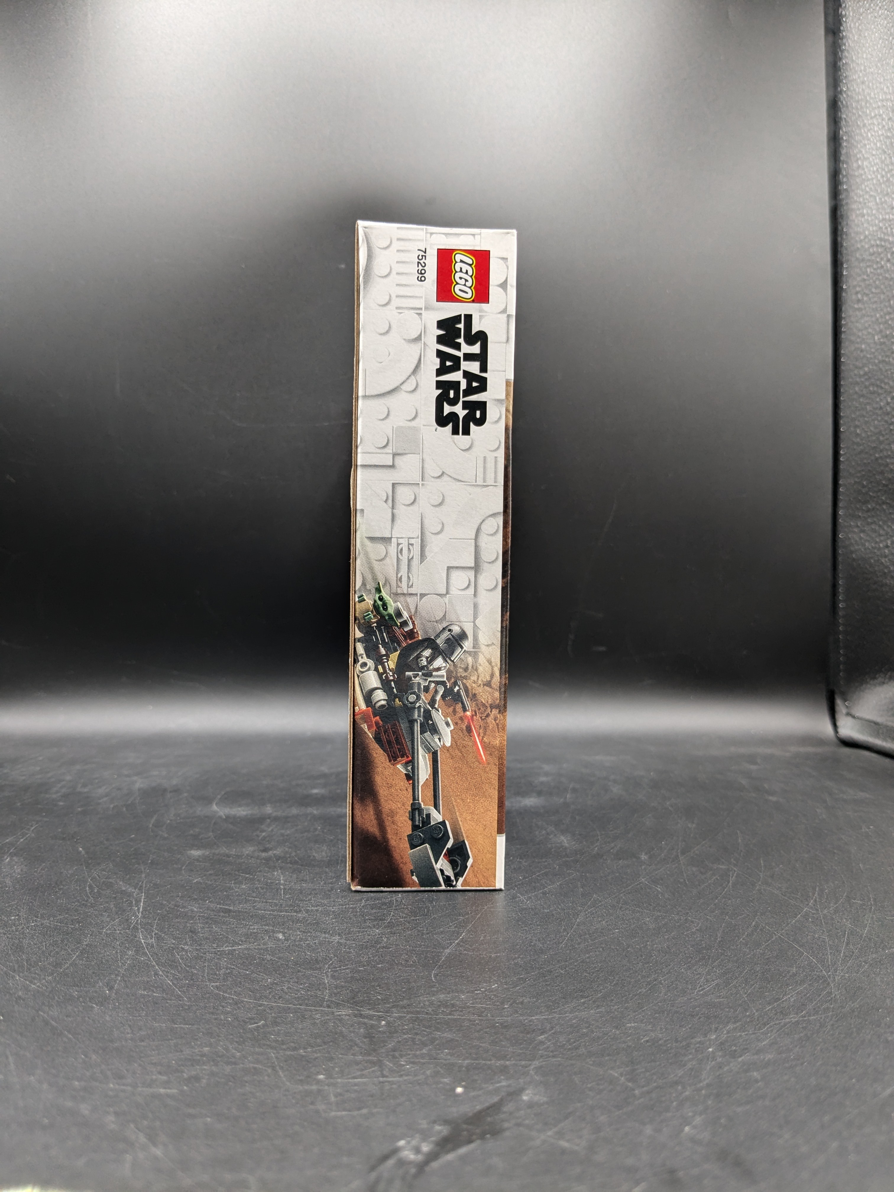 Lego 75299 Star Wars Trouble On Tatooine 2021 view 4