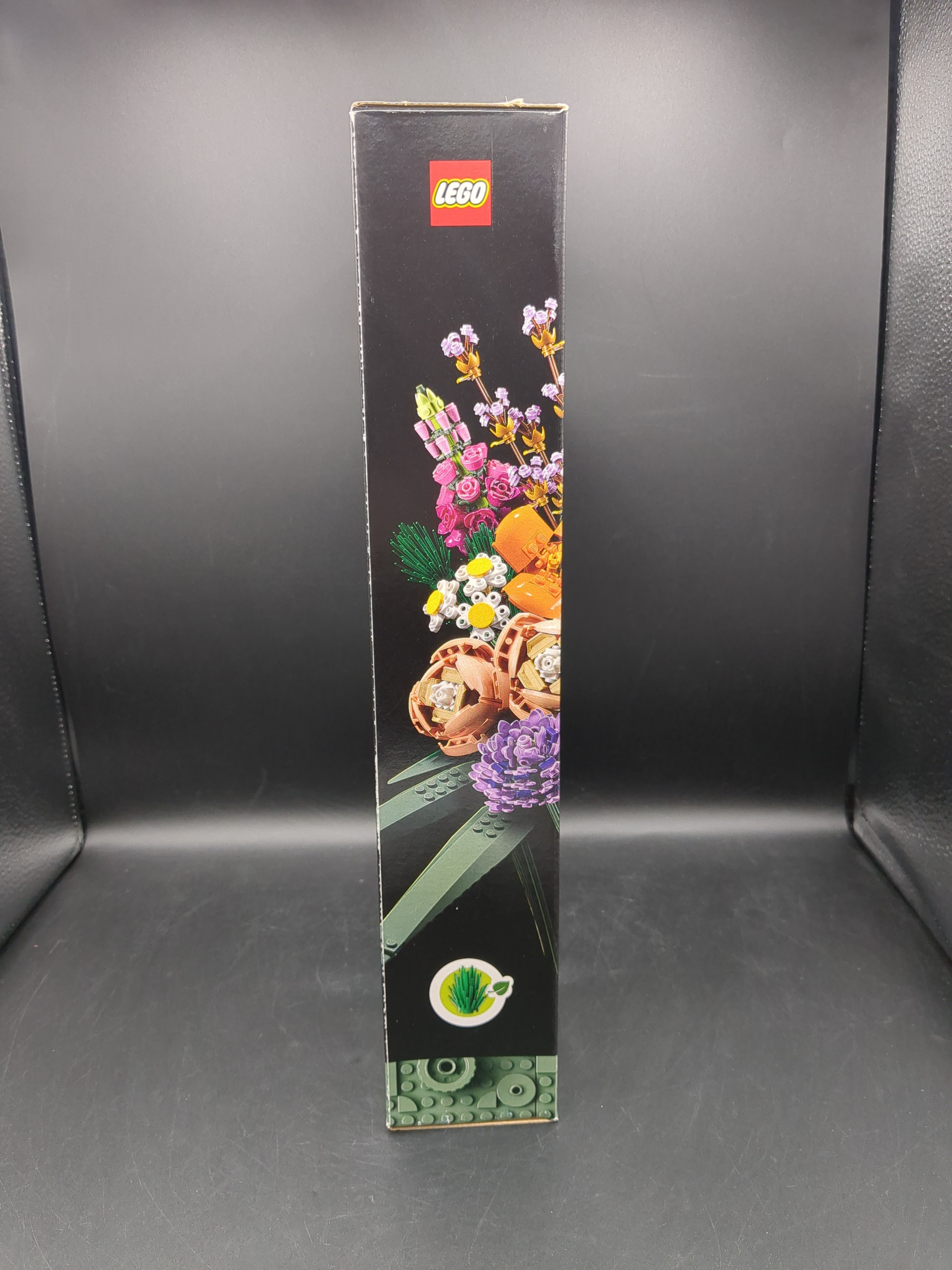 Lego 10280 Botanical Collection Flower Bouquet 2021 view 2