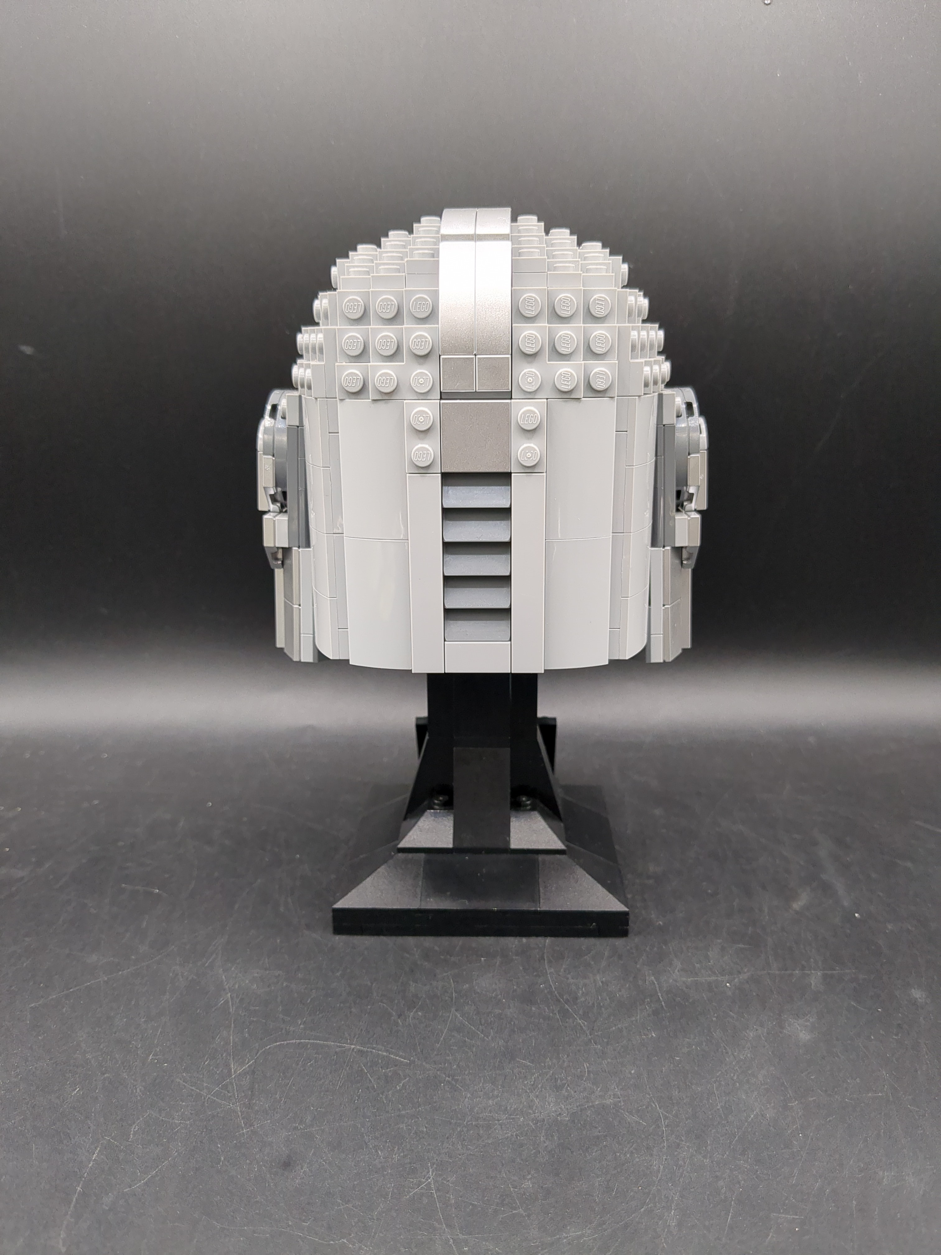 Lego Star Wars 75328 Mandalorian Helmet 2022 (Used) view 3