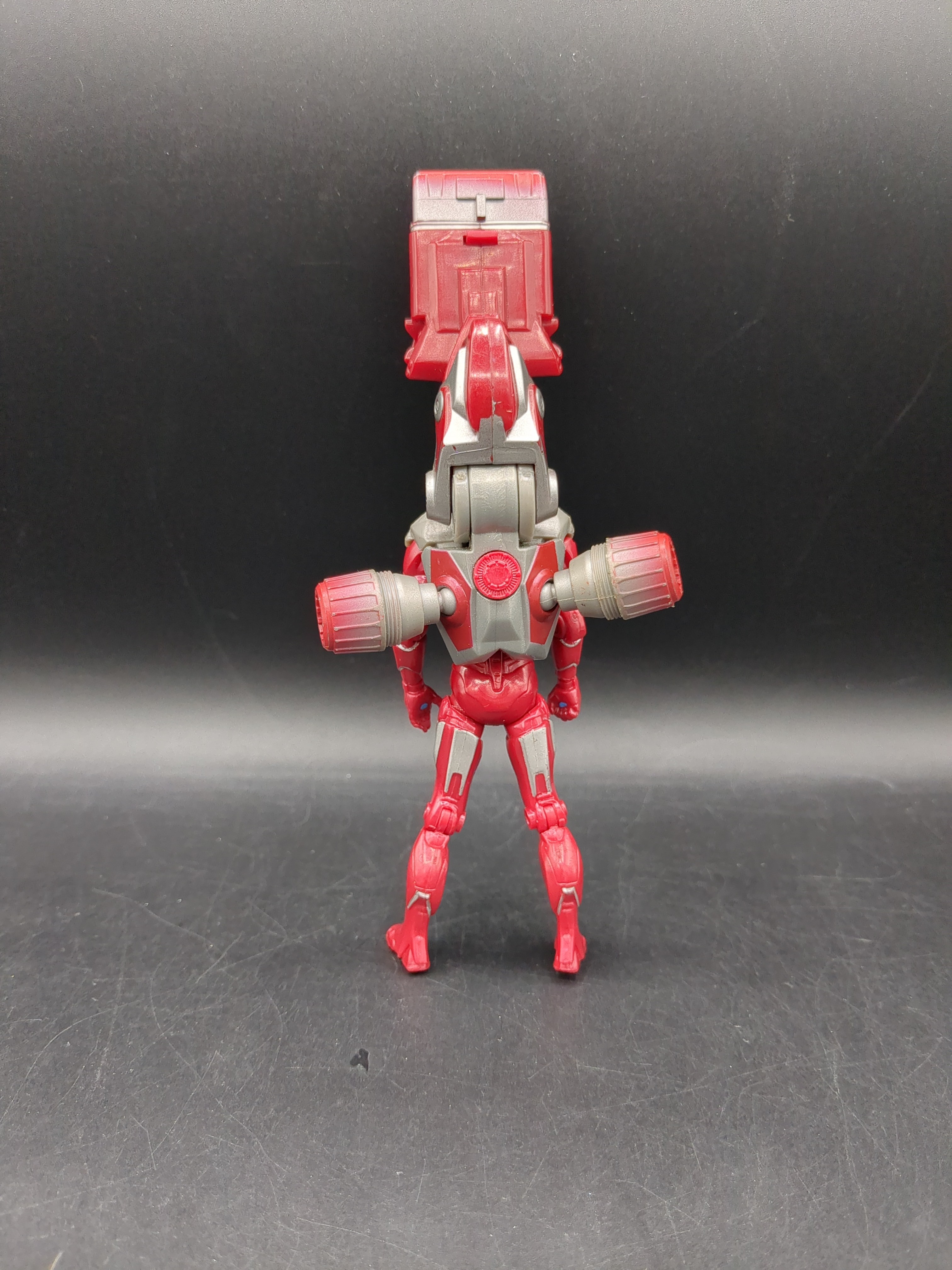 Hasbro: Marvel Universe; Ironman Mark 50 Figure (used) view 3