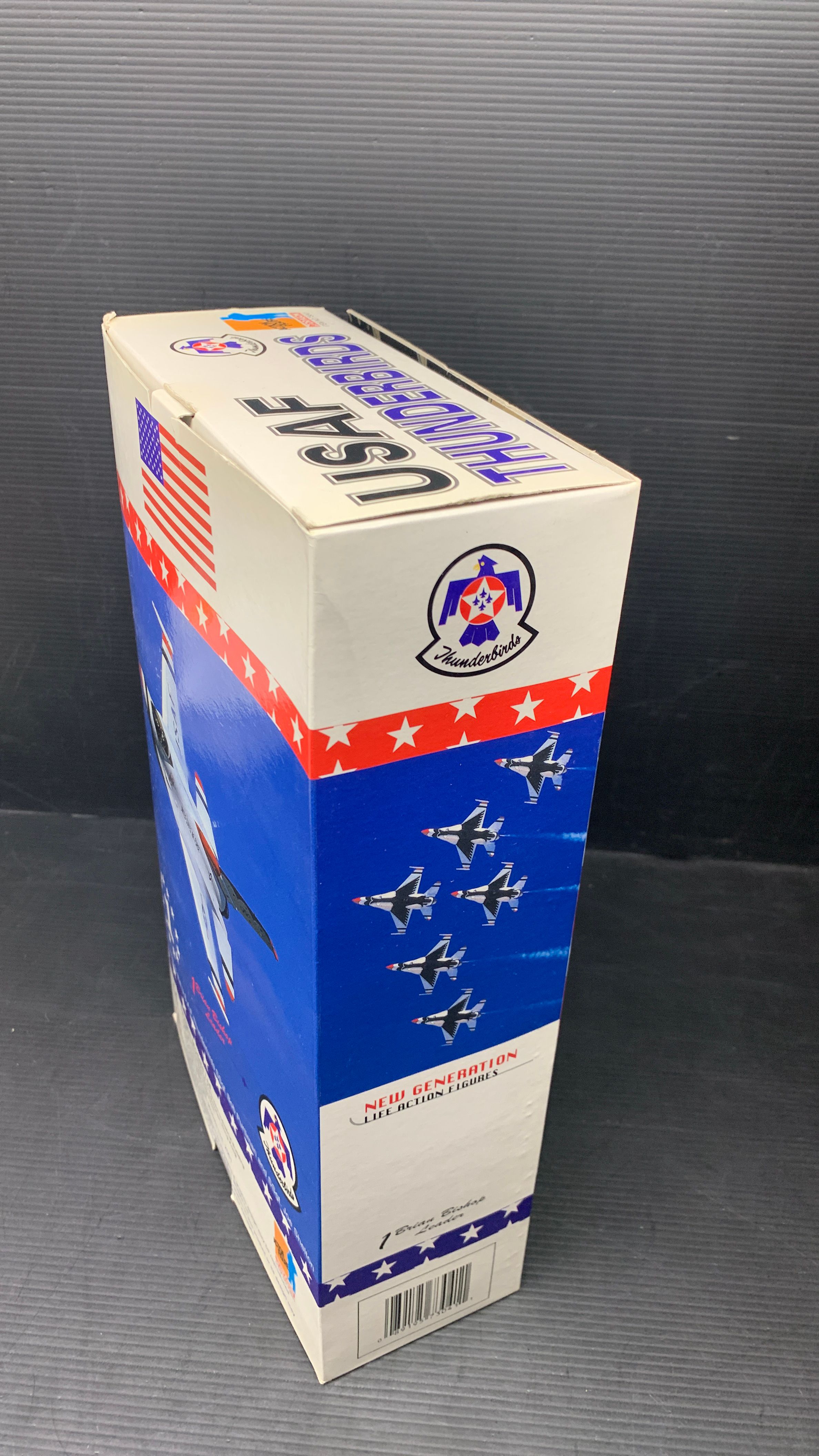 Hi Image USAF Thunderbirds Pilot Figure Full Gear Action Figure 2001 view 3