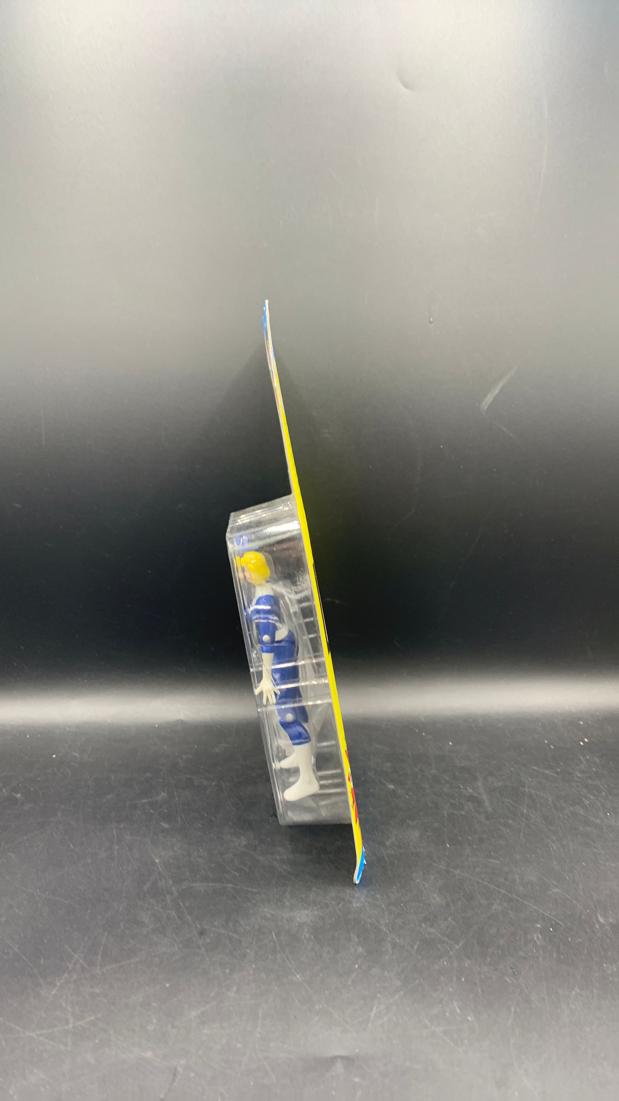 Toy Biz Marvel Super Heroes Figure Fantastic Four Invisible Woman Catapult Power Launcher Action Figure Action Figure 1994 view 3