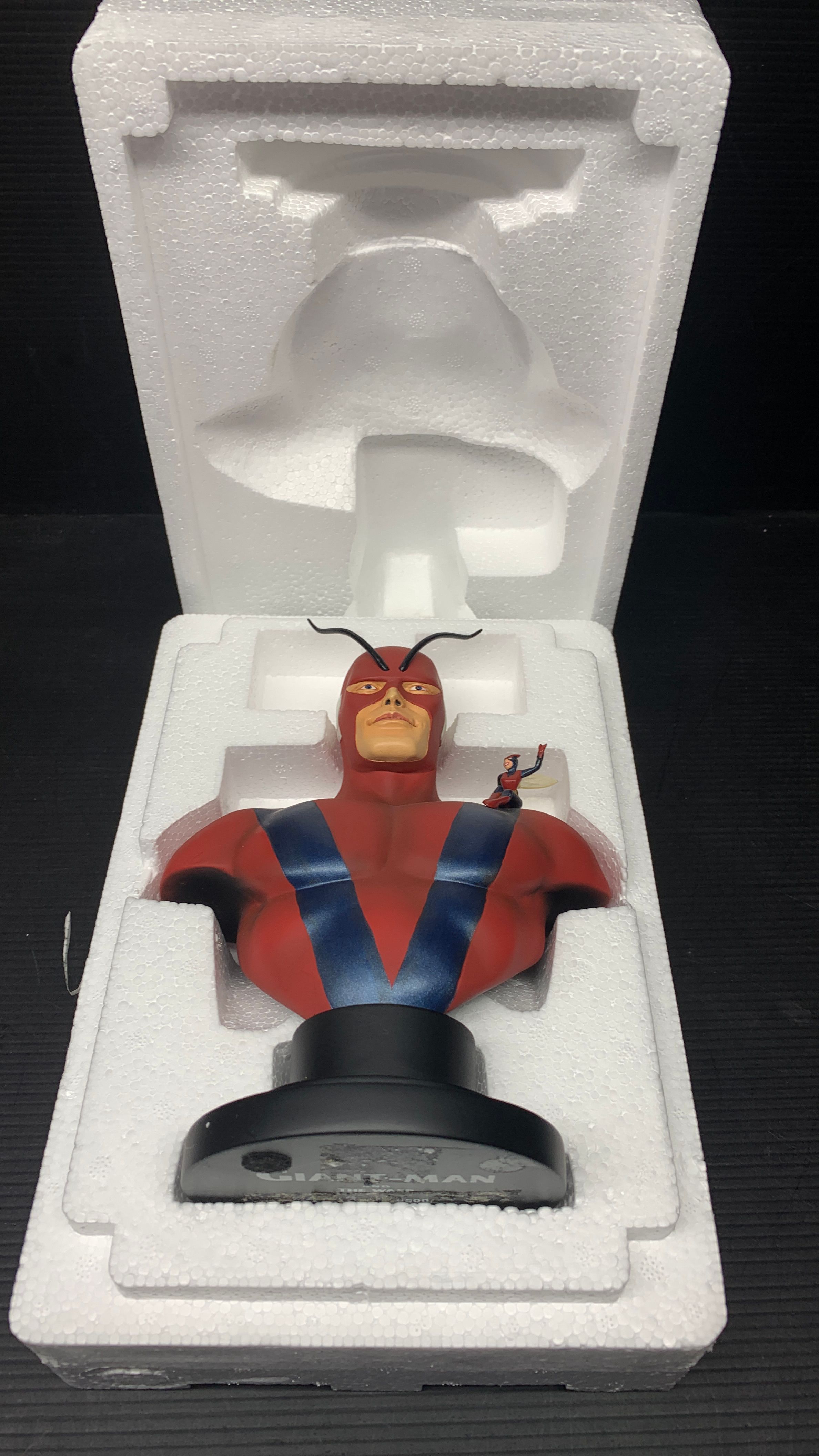 Bowen Design Marvel Giant-Man & the Wasp Mini Bust (used) 2001 view 2