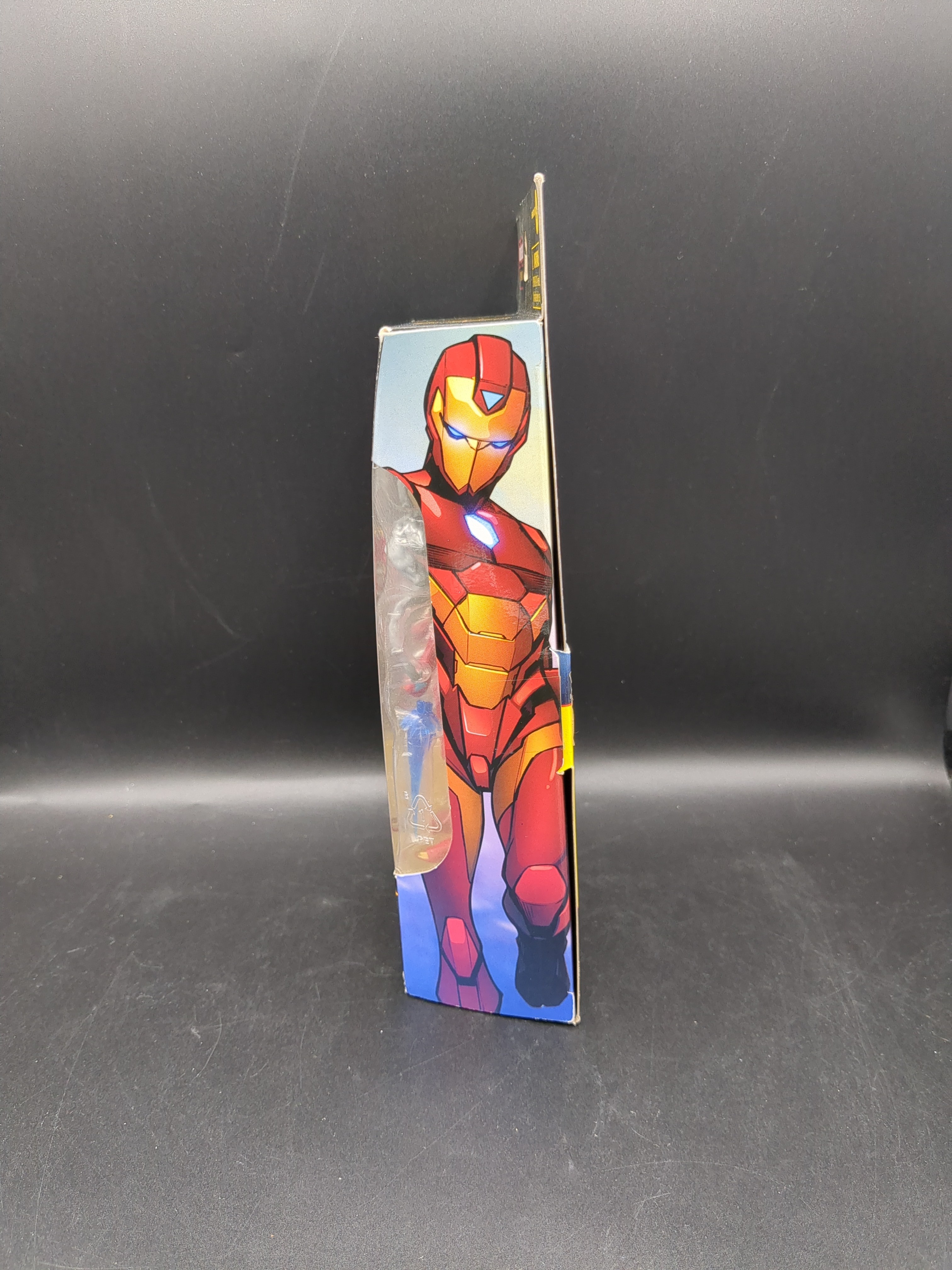 Hasbro Marvel Legends Series Riri Williams as Ironheart Figure 2021 view 2