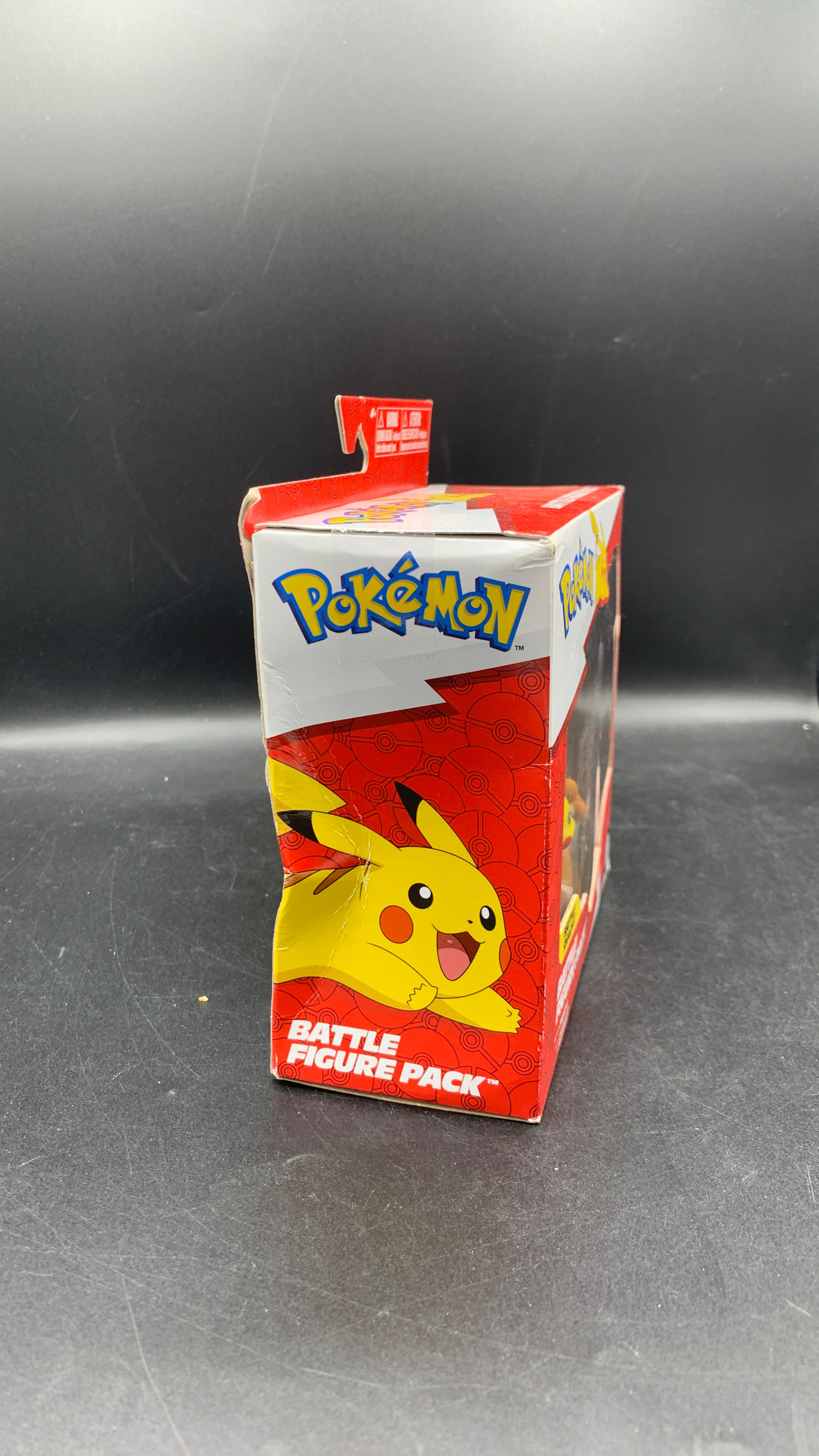 Jazwares Pokémon Battle Figure Pack Pikachu Vs Charizard Action Figures 2023 Damaged Box view 4