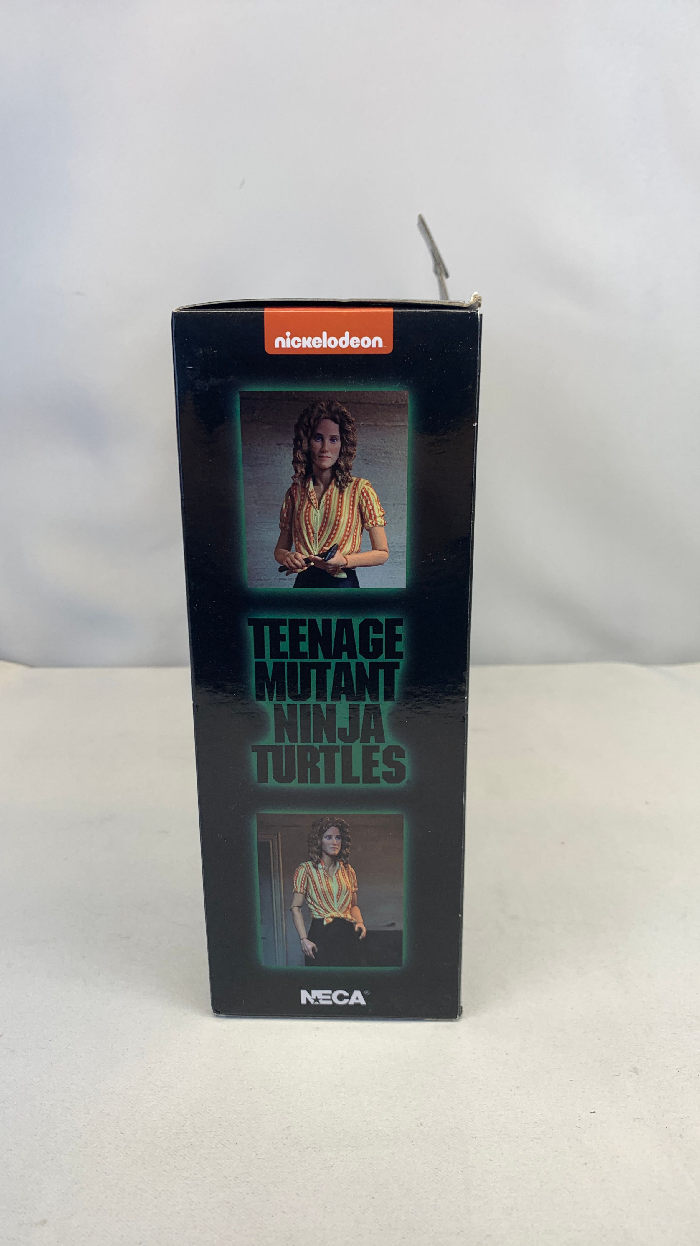 Neca Teenage Mutant Ninja Turtles Casey Jones & April O’Neal Figures 2021 view 2