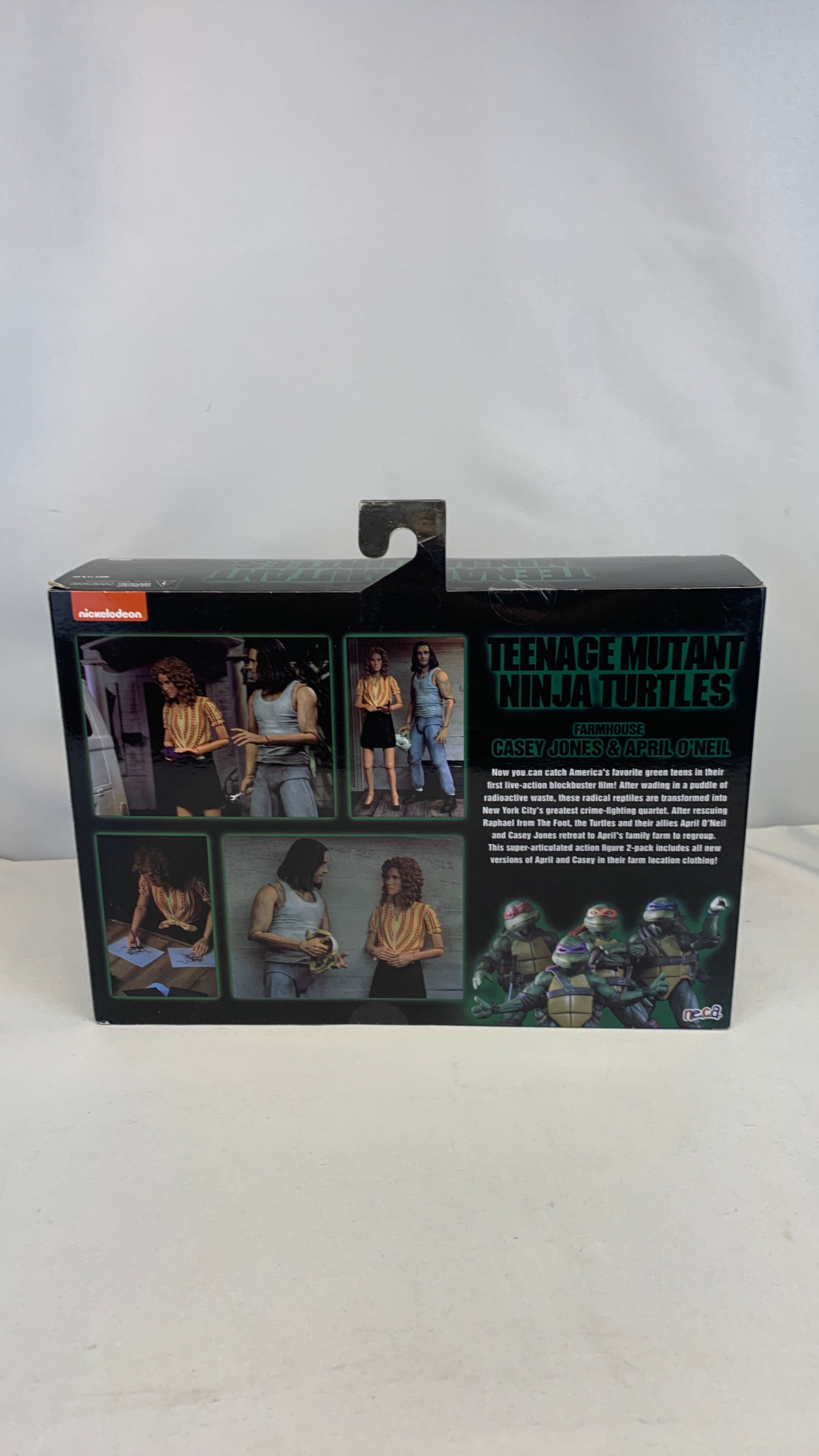 Neca Teenage Mutant Ninja Turtles Casey Jones & April O’Neal Figures 2021 view 3