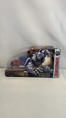 Hasbro Transformers The Last Knight Optimus Prime SDCC Figure 2017 Missing Tire Piece