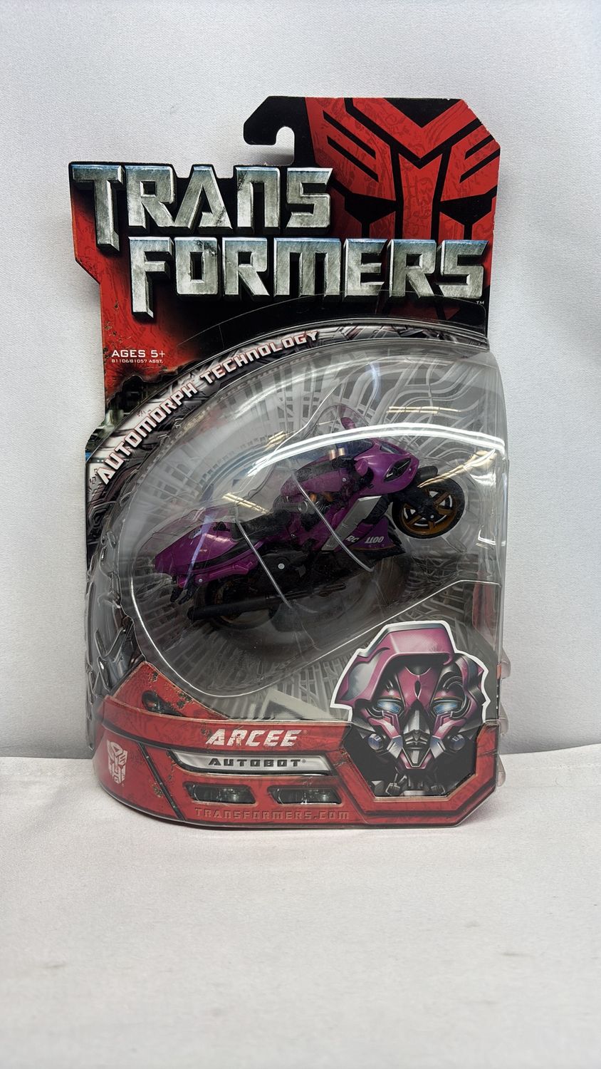 Hasbro Transformers 2007 Arcee Figure