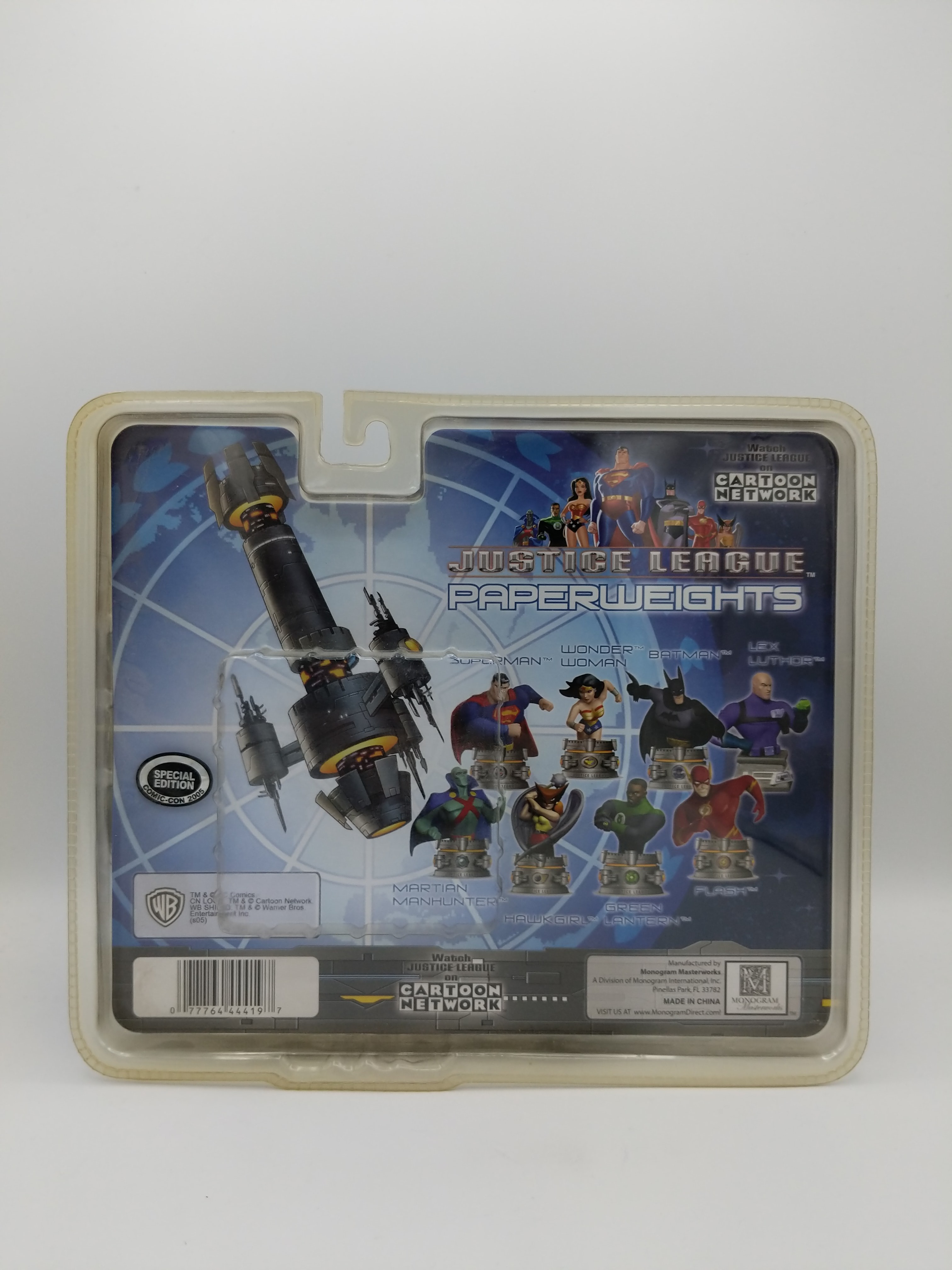 Monogram Masterworks Justice League Green Arrow Paperweight Figure SDCC 2005 view 2