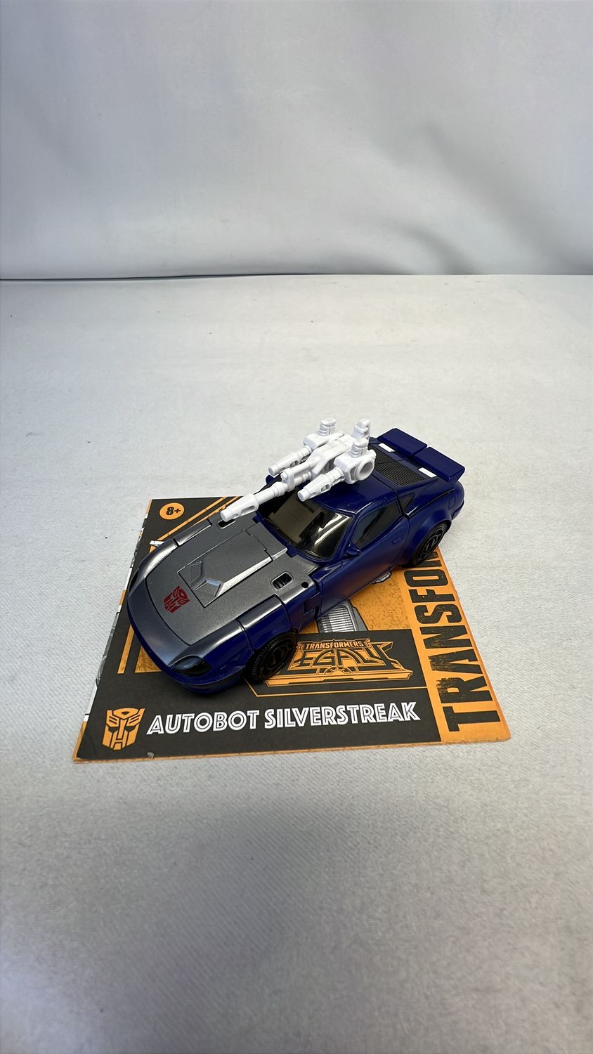 Hasbro Transformers Legacy Buzzworthy Bumblebee Silverstreak Figure 2022 (used) 