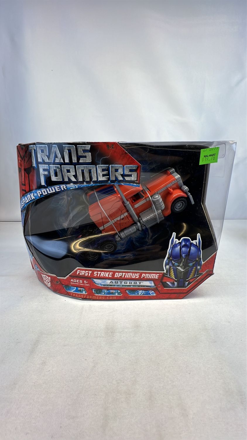 Hasbro Transformers (2007) Voyager Class First Strike Optimus Prime Figure