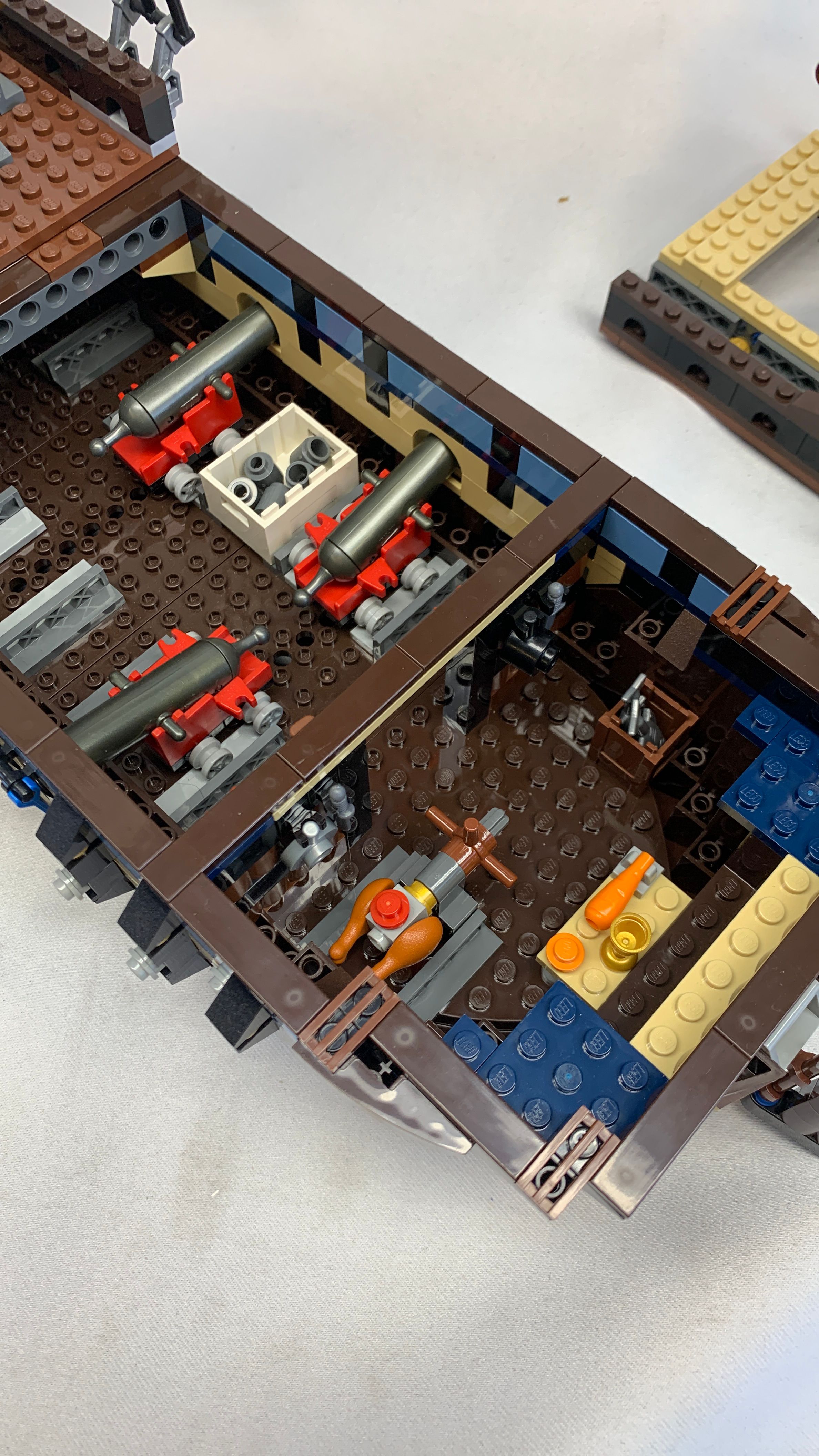 Lego 10210 Pirates Imperial Flagship 2010 (used) Incomplete Missing Capt’s Daughter view 3