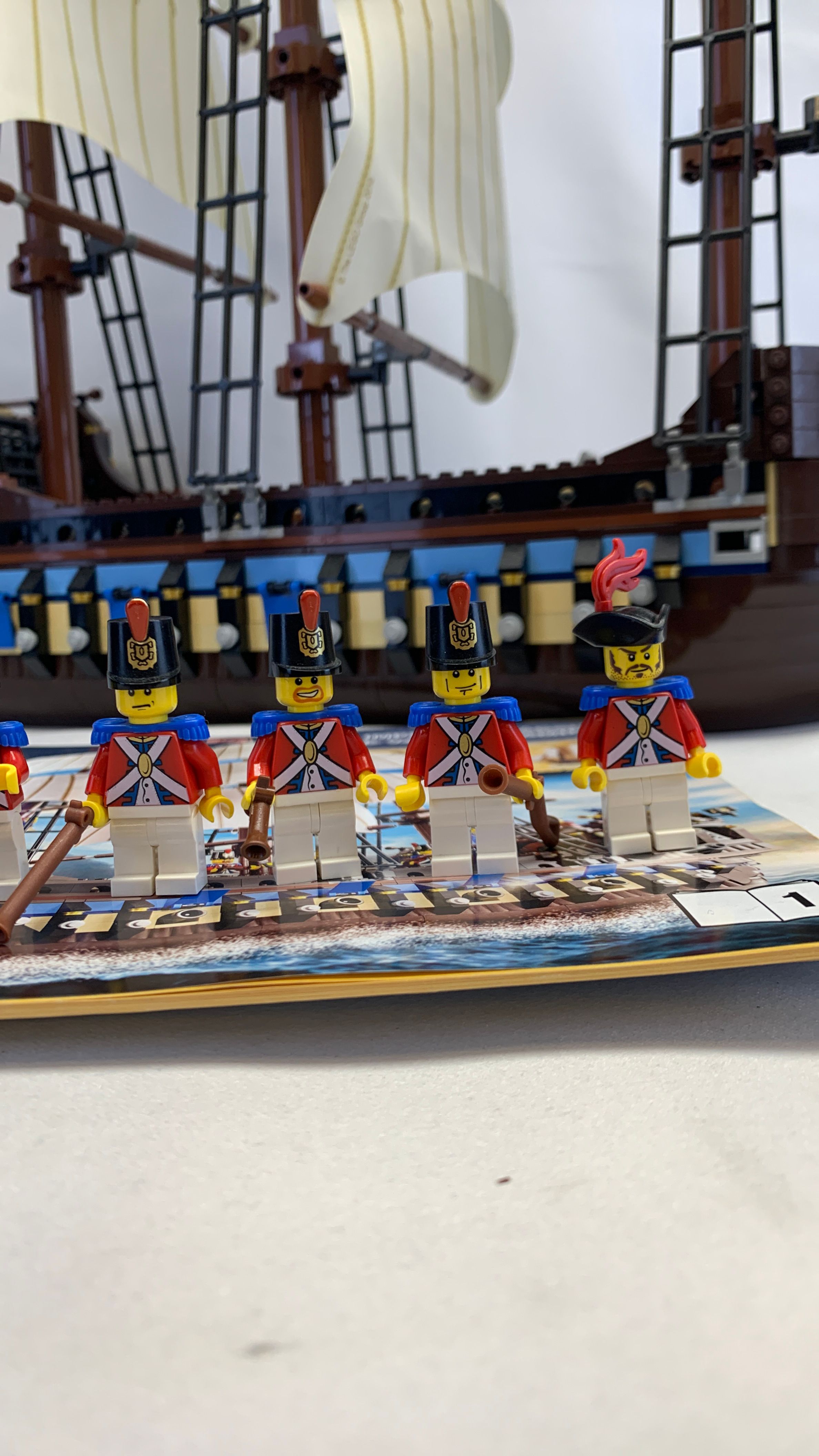 Lego 10210 Pirates Imperial Flagship 2010 (used) Incomplete Missing Capt’s Daughter view 7