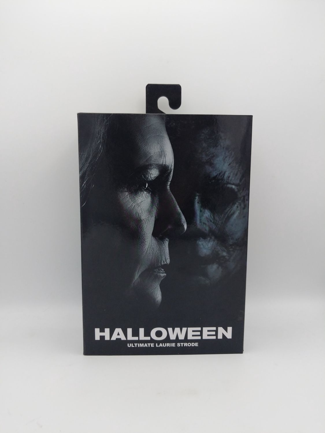 NECA Halloween Ultimate Laurie Strode Figure 2019