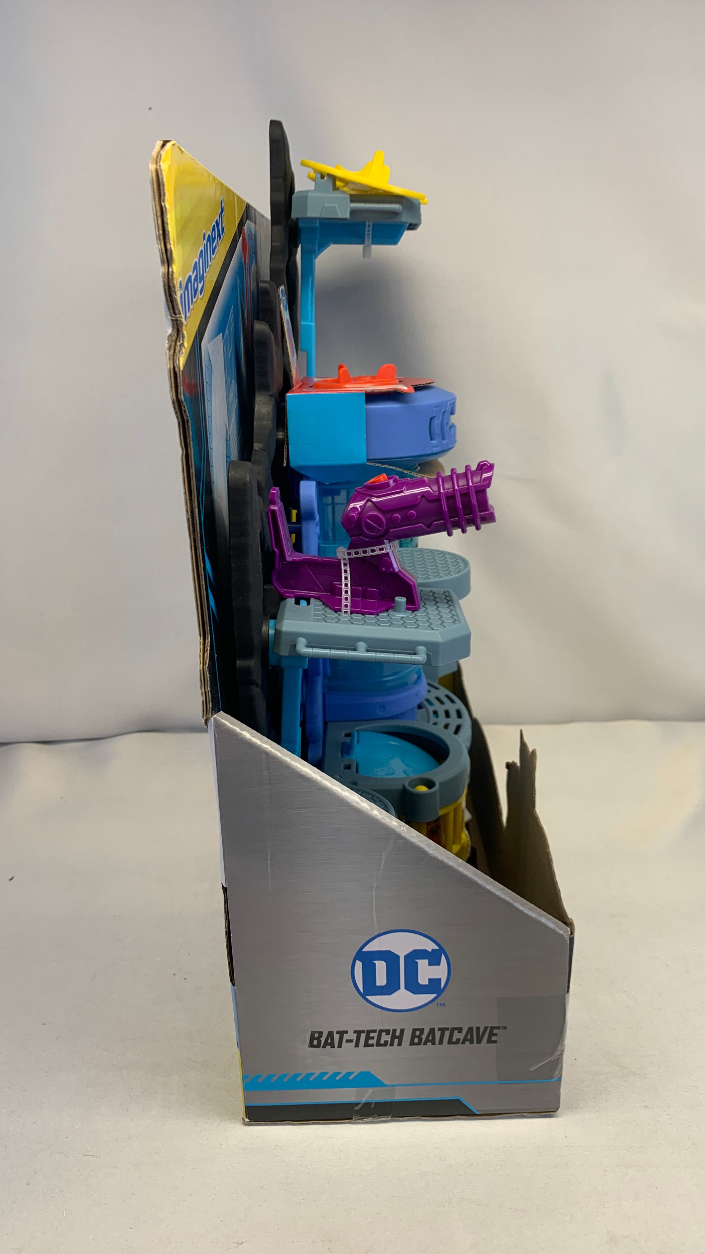 Fisher-price Imaginex Figure DC Superfriends Bat-Tech Batcave Playset 2021 view 5