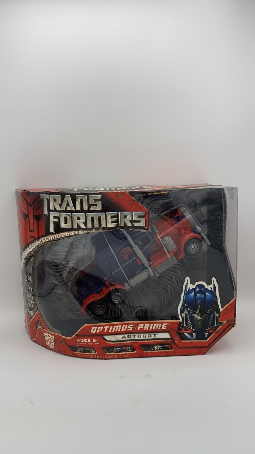 Hasbro Transformers (2007) Voyager Class Optimus Prime Figure 